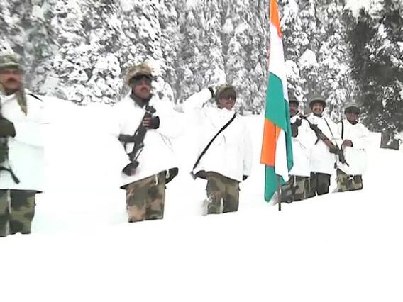 घंटी बजाओ: कश्मीर में गणतंत्र के रक्षकों की 'दुर्लभ' कहानी