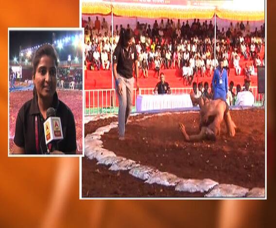 सोमाटणेमध्ये राष्ट्रीय कुस्तीच्या आखाड्यात दोन महिला पंच | पुणे | एबीपी माझा 