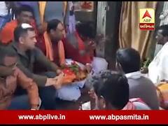 રાંચીમાં ધોનીએ માતાજીના કર્યા દર્શન, ભજન-કીર્તનમાં લીધો હિસ્સો, જુઓ વીડિયો