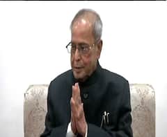 ভাইয়ের সম্মানে আমি খুশি, মন্তব্য প্রণব মুখোপাধ্যায়ের দিদি অন্নপূর্ণার, উপযুক্ত সম্মান পেয়েছেন বাবা, প্রতিক্রিয়া পুত্র অভিজিতের