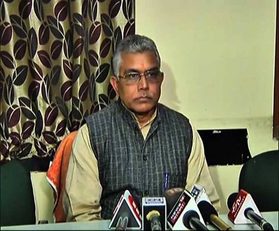 মমতা-স্তুতিতে পঞ্চমুখ দিলীপ, শোরগোল পড়ায় অবস্থান বদল