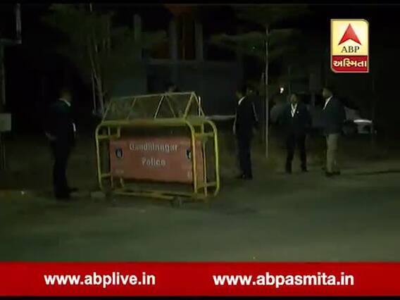 પીએમ મોદીના માતા હીરાબાના ઘરની બહાર ગોઠવાયો ચૂસ્ત પોલીસ બંદોબસ્ત, જુઓ વીડિયો 