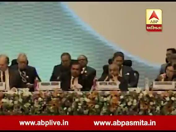 સ્ટેજ પર Dy CM નીતિન પટેલને કયા ગુજરાતી બિઝનેમમેનની બાજુમાં બેસાડ્યા? જુઓ વીડિયો
