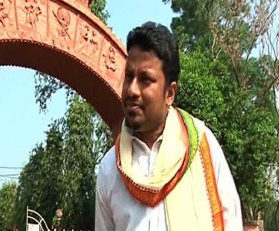 দলবিরোধী কাজের জন্য বোলপুরের সাংসদ অনুপম হাজরাকে দল থেকে বহিষ্কার করল তৃণমূল