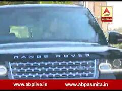 માતા હીરાબાને મળીને નીકળ્યાં ત્યારે PM નરેન્દ્ર મોદીએ કોને કર્યું ‘બાય બાય’? જુઓ વીડિયો