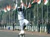 गणतंत्र दिवस: राजपथ पर जवानों का प्रदर्शन, मोटरसाइकिल पर खड़े होकर किया सैल्यूट