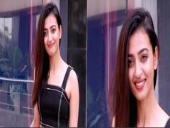 फिल्म Bombairiya में एक पीआर का रोल कर रही हैं Radikha Apte, देखिए ये खास बातचीत