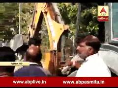 જામનગર: મંજૂરી વગર પાઈપલાઈનનું કામ થતું હોવાની ખેડૂતોની ફરિયાદ બાદ ધારાસભ્યએ અટકાવ્યું કામ, જુઓ વીડિયો