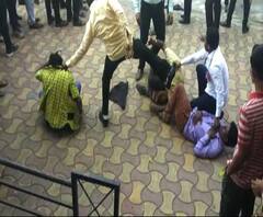 VIDEO | मोदींना काळे झेंडे दाखवणाऱ्यांना बेदम मारहाण | सोलापूर | एबीपी माझा 