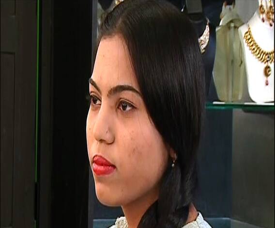 VIDEO | कॉलेज तरुणींसाठी खास हेअरस्टाईल | व्हा परफेक्ट | घे भरारी | एबीपी माझा