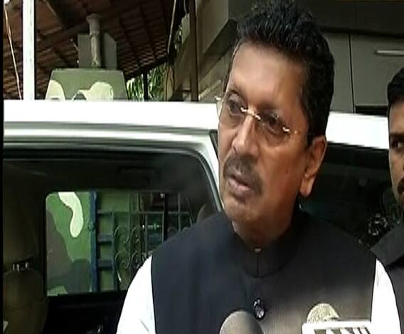 VIDEO | जनतेच्या इच्छेप्रमाणे उद्धव ठाकरे निर्णय घेतील- केसरकर | मुंबई | एबीपी माझा