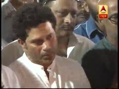Sachin Tendulkar gets emotional during last rite of Ramakant Achrekar