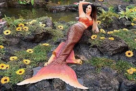 जलपरी बनी खूबसूरत सनी लियोनी को देख धड़का हनी सिंह का दिल,फिर गाया ये गाना