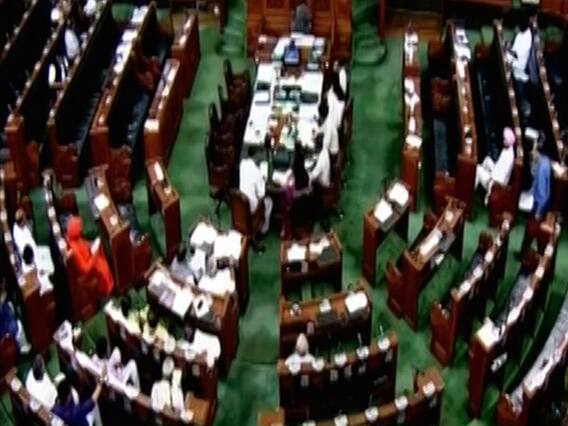 देश से पहले दल की राजनीति करने वालों ने 16वीं लोकसभा में बर्बाद किए जनहित के 442 घंटे । घंटी बजाओ