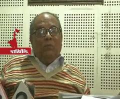 রাজ্য সরকারের বিরুদ্ধে বিমাতৃসুলভ আচরণের অভিযোগে ধর্নায় বসার হুঁশিয়ারি শিলিগুড়ির মেয়র অশোক ভট্টাচার্যর