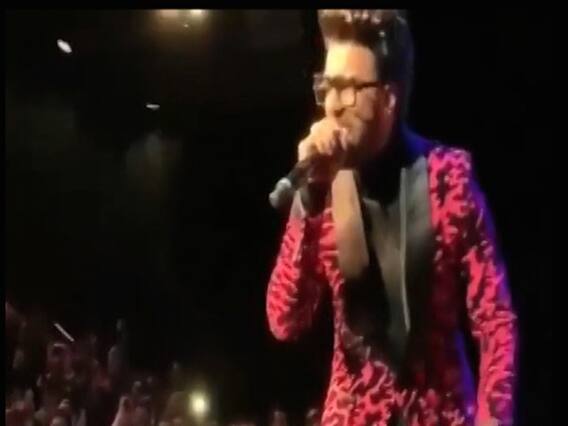 बर्लिन में रणवीर सिंह ने 'अपना टाइम आयेगा' गाने से मचाई धूम, देखें मनोरंजन जगत की खबरें