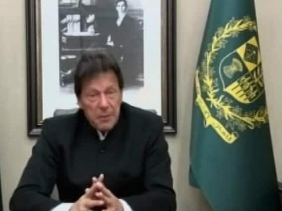 भारत के एक्शन से डरे पाकिस्तानी पीएम इमरान खान, फेसबुक पोस्ट से निकाली भड़ास