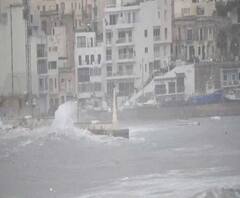 প্রবল ঝড়ে লণ্ডভণ্ড মাল্টা দ্বীপপুঞ্জ