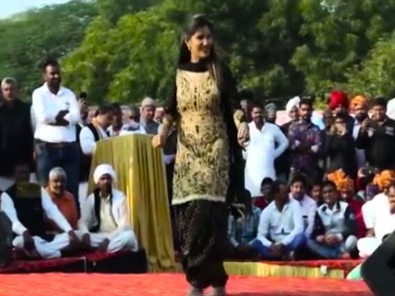 गॉसिप गर्ल्स: डांस क्वीन सपना बनीं हीरोईन ! देखिए सपना चौधरी पर खास एपिसोड