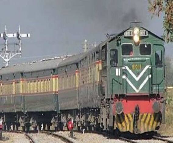 লাহৌর থেকে দিল্লি আসার আগেই সমঝোতা এক্সপ্রেস আটকে দিল পাকিস্তান 