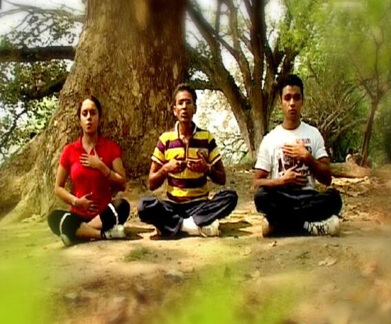 ক্রমাগত বেড়ে চলেছে কাজের চাপ, আশেপাশে প্রতিকূল পরিস্থিতির সঙ্গে লড়াইয়ের চাপ, আকাশের বড্ড অভাব, ফিকে হয়ে যাচ্ছে যেন ভাল থাকার ছবিটা, ‘স্ট্রেস’ নামক কাঁটা যেন সর্বক্ষণ বিঁধে চলেছে, ফিট তাই হিটে দেখুন স্ট্রেস থেকে মুক্তি পাওয়ার উপায়