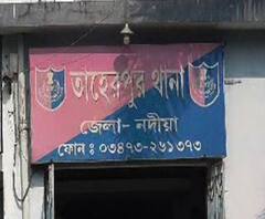 ফেসবুকে বিতর্কিত পোস্টের অভিযোগ, নদিয়ার তাহেরপুরে কাশ্মীরী শালবিক্রেতাকে মারধর, গ্রেফতার ১