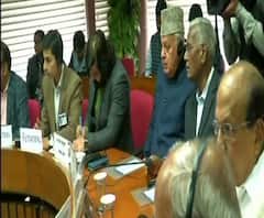 সংসদভবনে সর্বদলীয় বৈঠক: পুলওয়ামায় ভয়াবহ জঙ্গি হামলার তীব্র নিন্দা সব রাজনৈতিক দলের