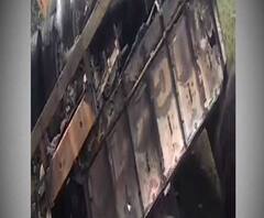 পশ্চিম মেদিনীপুরের শালবনি থানার গাইঘাটায় দুটি ট্রাকের মুখোমুখি সংঘর্ষ, অগ্নিদগ্ধ হয়ে দুই চালকের মৃত্যু