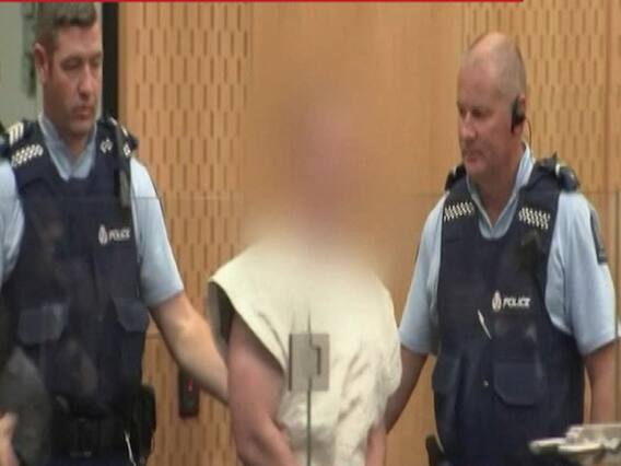 न्यूजीलैंड: क्राइस्टचर्च मस्जिद हमले के आतंकी ब्रेंटन टारेंट को कोर्ट में किया गया पेश