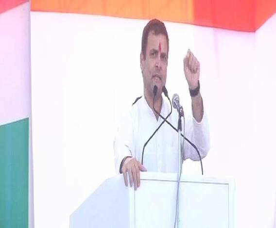 বায়ুসেনারা দেশ রক্ষা করতে শহিদ হচ্ছেন, আর প্রধানমন্ত্রী বায়ুসেনার থেকে ৩০ হাজার কোটি টাকা চুরি করে অনিল অম্বানিকে দিয়েছেন, রাঁচীর জনসভা থেকে মোদিকে নিশানা রাহুল গাঁধীর