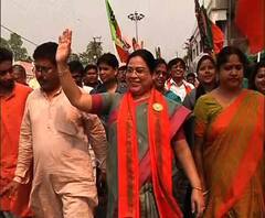 ভোটপ্রচারে উত্তর দিনাজপুরের রায়গঞ্জ কেন্দ্রের বিজেপি প্রার্থী দেবশ্রী চৌধুরী