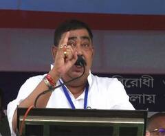 ' বিএসএফ-সিআরপিএফ আসবে, উর্বর জমি চাষ করতে হাতে পাঁচন রাখুন', মুর্শিদাবাদের একটি সভায় বললেন অনুব্রত মণ্ডল