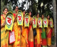 উত্তর ২৪ পরগনার হাসনাবাদের ভেবিয়া গ্রামে বর্ণাঢ্য দোলযাত্রা, প্রভাত ফেরি থেকে সাংস্কৃতিক অনুষ্ঠান, অংশ নিলেন এলাকার ছোট থেকে বড়, সবাই, আক্ষরিক অর্থেই সর্বজনীন উৎসব পালন ভেবিয়া গ্রামের দে বাড়ির সুবিশাল উঠোনে