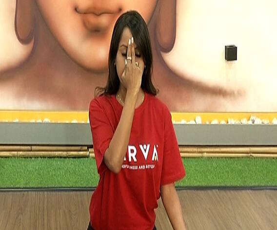 VIDEO | अनुलोम विलोम प्राणायमाचे फायदे | दोन मिनिटांत योग | योग माझा | एबीपी माझा