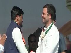 Gujarat quota leader Hardik Patel joins Congress