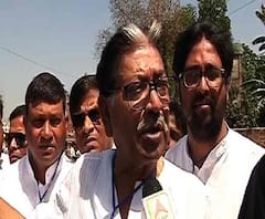 জোট না হওয়ার জন্য দায়ী বামফ্রন্ট, কংগ্রেসের আসন বামফ্রন্ট ঠিক করে দেবে হতে পারে না, বিমান বসুর মন্তব্যে প্রতিক্রিয়া সোমেন মিত্রর