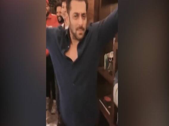 बॉबी देओल के साथ सलमान ने लगाए ठुमके, देखिए मनोरंजन जगत की खबरें