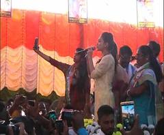 প্রতিপক্ষ সিপিএমের বিকাশরঞ্জন ভট্টাচার্যের কাছ থেকেও শিক্ষা নেবেন যাদবপুরের তৃণমূল প্রার্থী মিমি চক্রবর্তী, দুমাসের জন্য বন্ধ সিনেমার কাজ