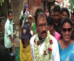 বালি-বেলুড় এলাকায় ঢাক-ঢোল বাজিয়ে প্রচার তৃণমূল প্রার্থী প্রসূনের