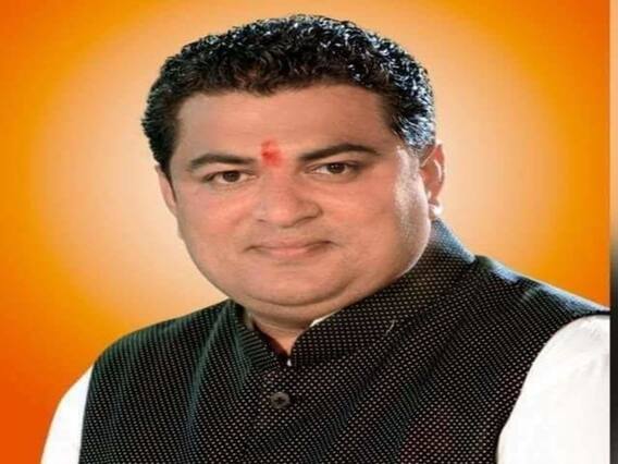 જૂનાગઢઃ રાજેશ ચુડાસમાના નામે પોસ્ટર લાગતાં રાજકારણ ગરમાયું, જુઓ વીડિયો