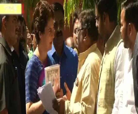 তিনদিন উত্তরপ্রদেশে প্রচার শুরু প্রিয়ঙ্কার, আজ সভা রাহুলের অমেঠিতে