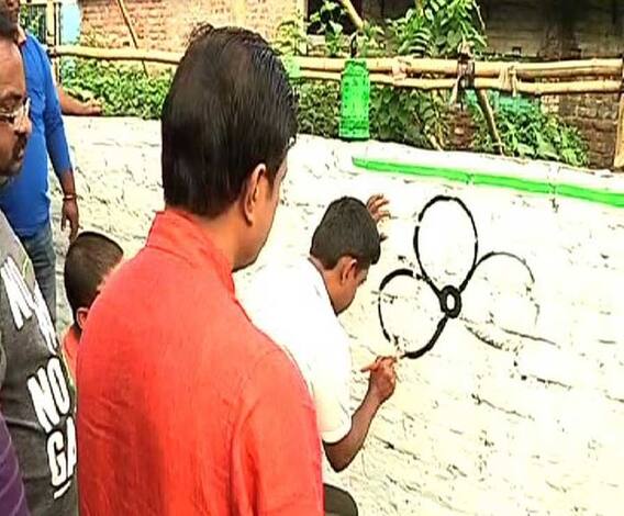 লোকসভা ভোটের প্রার্থী তালিকা ঘোষণার আগেই শুরু দেওয়াল লিখন