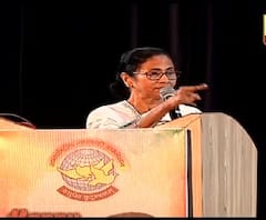 পারলে আমাদের সঙ্গে মন্ত্রোচ্চারণের প্রতিযোগিতা করুন, মোদি-শাহকে চ্যালেঞ্জ মমতার
