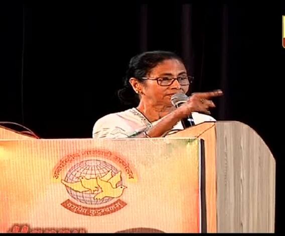 পারলে আমাদের সঙ্গে মন্ত্রোচ্চারণের প্রতিযোগিতা করুন, মোদি-শাহকে চ্যালেঞ্জ মমতার