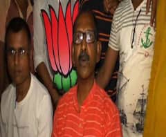 নকুলদানা কে খাবে আর কে খাওয়াবে ভোটের দিন বোঝা যাবে, আঘাত করলে প্রত্যাঘাত হবে, অনুব্রত মণ্ডলকে হুঁশিয়ারি বীরভূমের বিজেপি প্রার্থী দুধকুমার মণ্ডলের