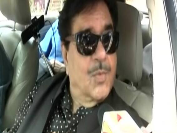 Shatrughan Sinha meets Rahul, to join Congress on April 6