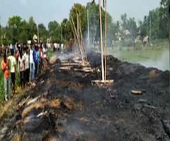 'প্রধানমন্ত্রীর সভায় যাওয়ায়', বীরভূমে আক্রান্ত বিজেপি কর্মীরা, পোলট্রি ফার্মে আগুন লাগিয়ে দেওয়ার অভিযোগ তৃণমূলের বিরুদ্ধে