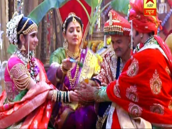 Khoob Ladi Mardani Jhansi Ki Rani: Mannu and Gangadhar Rao tie the knot