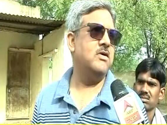 Agra residents enthusiastically vote for their candidates