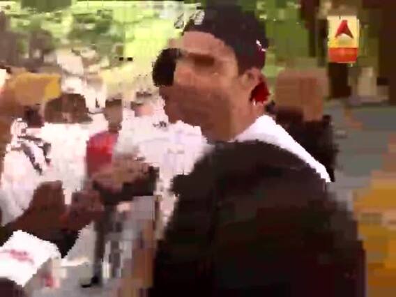 Actor Varun Dhawan casts vote, appeals to vote